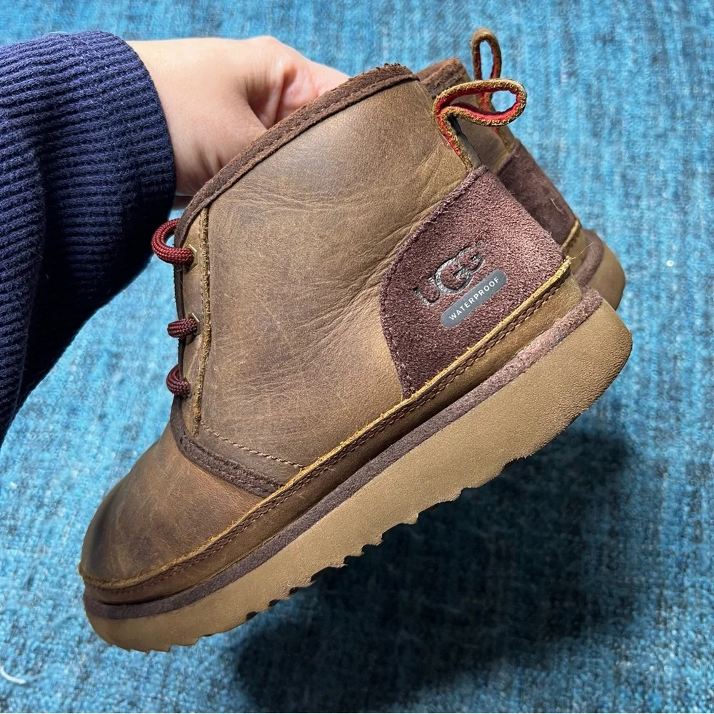 UGG Kids Neumel 11 Waterproof Leather Lace Up Boots in Brown Youth Kids Size 2
